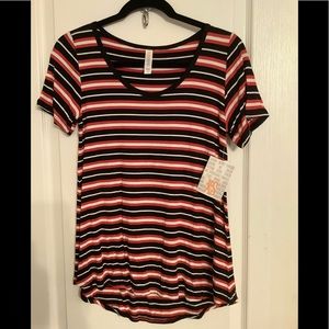 NWT Lularoe Classic T